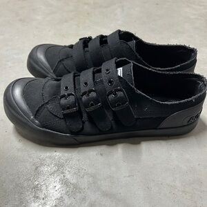 Rocket dog Julissa Plush Foam Comfort Sneaker.